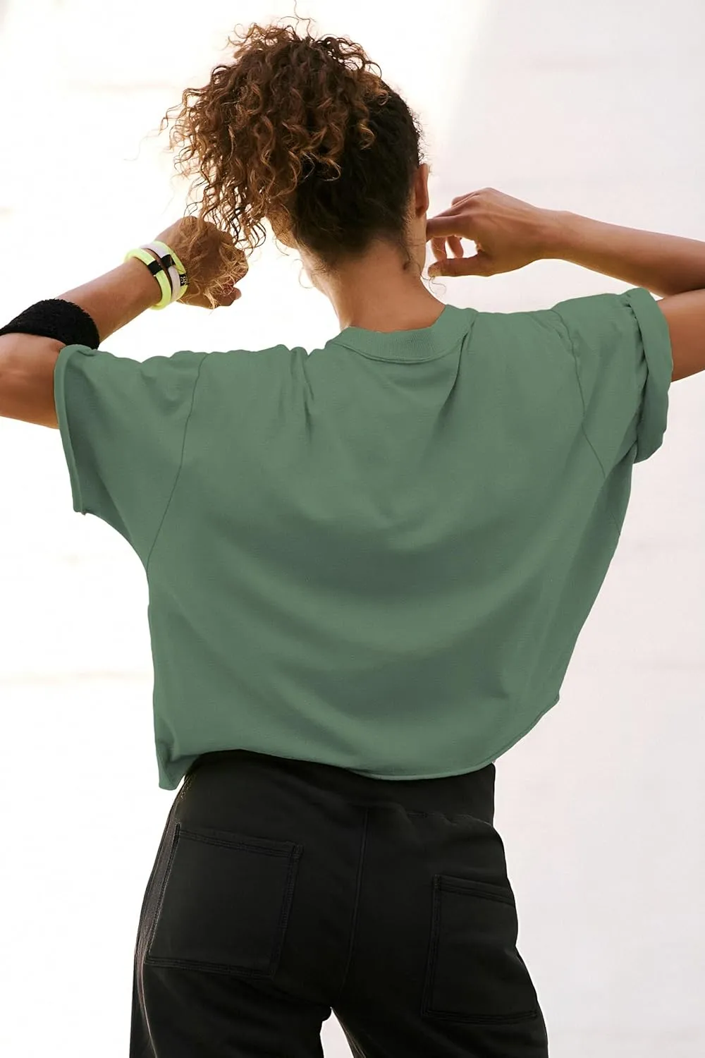 ATHMILE Womens Oversized T-Shirts Short Sleeve Workout Crop Tops Casual Drop Shoulder Boxy Roll Hem Basic Loose Tees