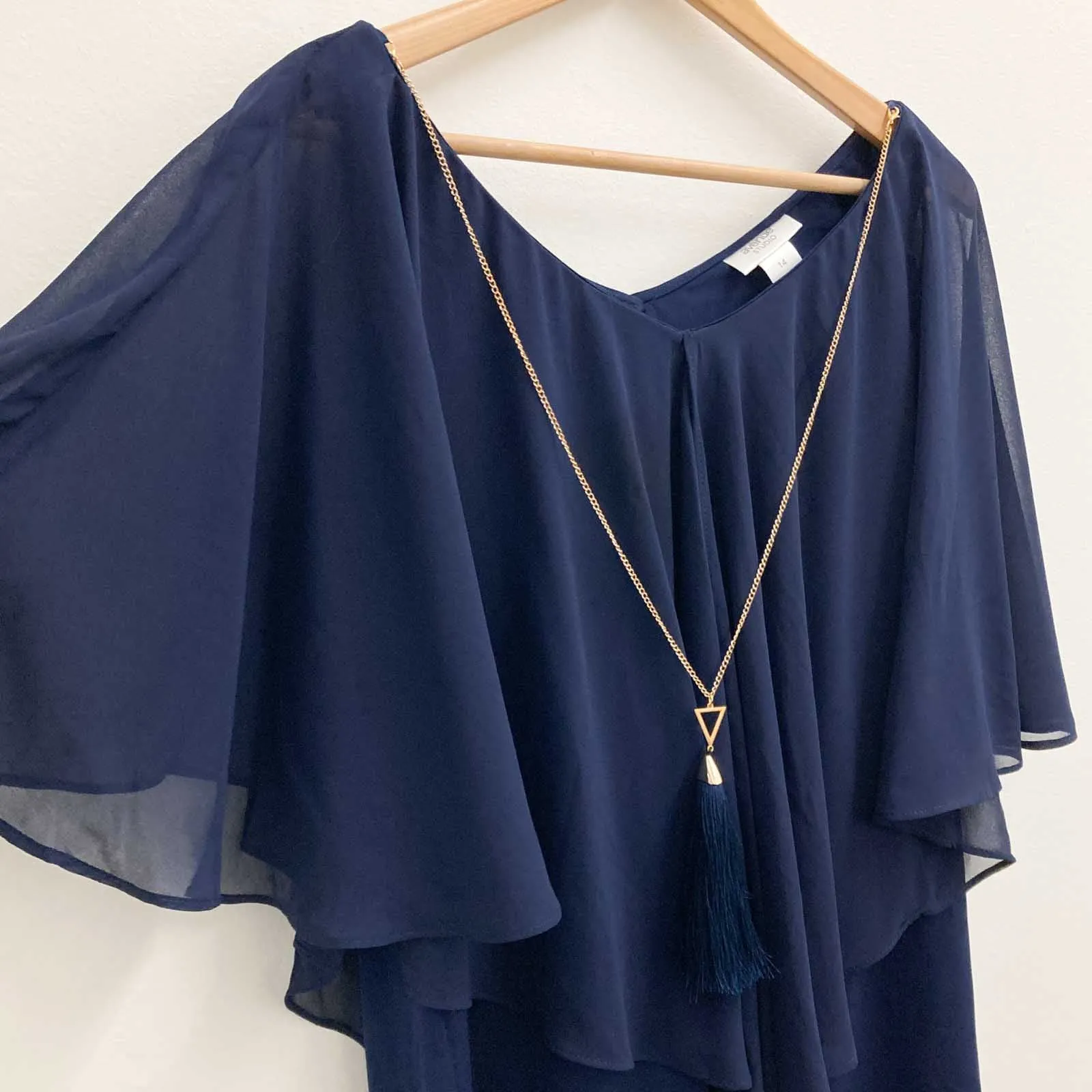 Avenue Navy Overlay Necklace V-Neck Top UK 14