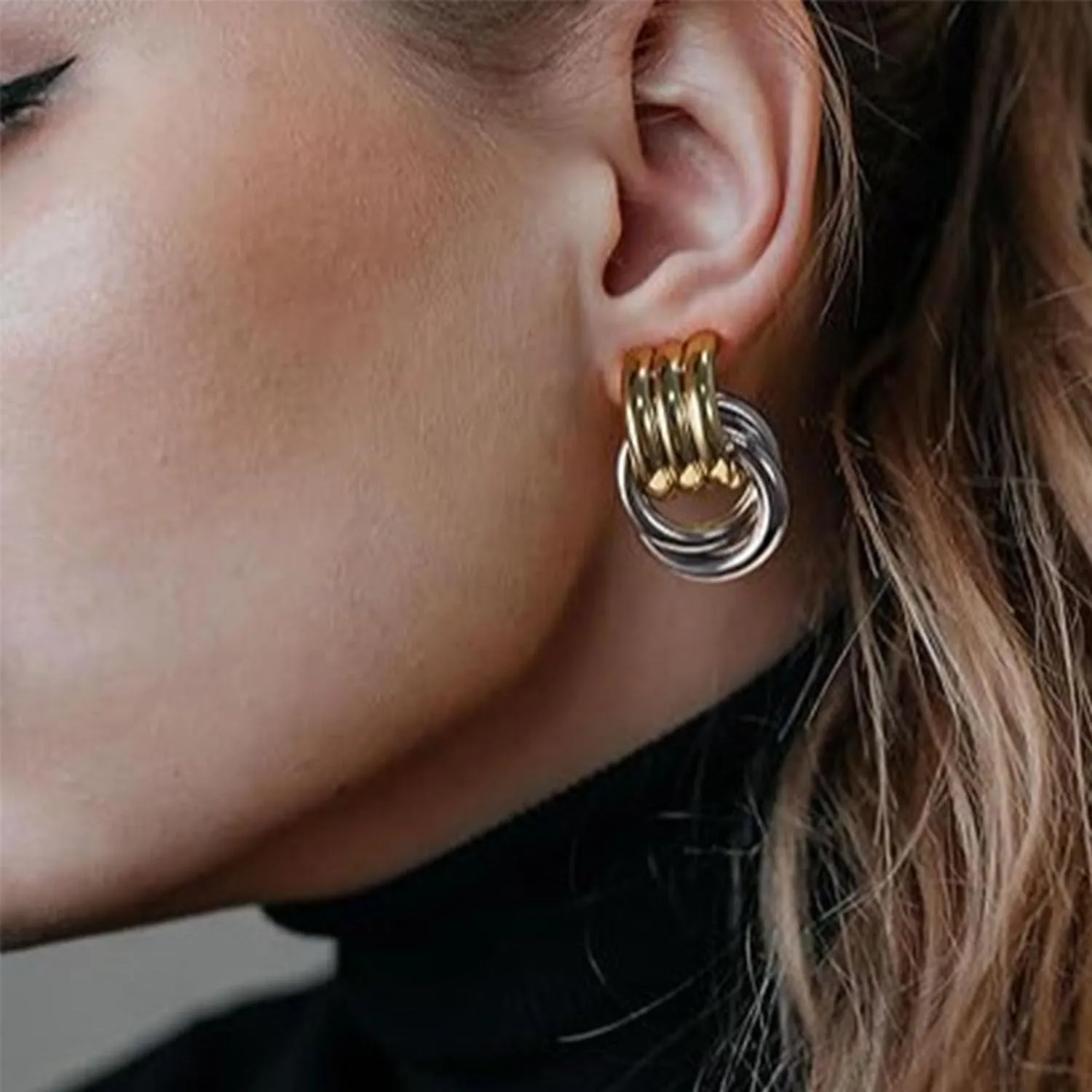 Chunky Gold Earrings for Women Knot Link Circle Earrings Gold and Silver Two Tone Earrings Twisted Dangle Earring Hollow Geometry Statement Earrings Trendy Jewelry for Women