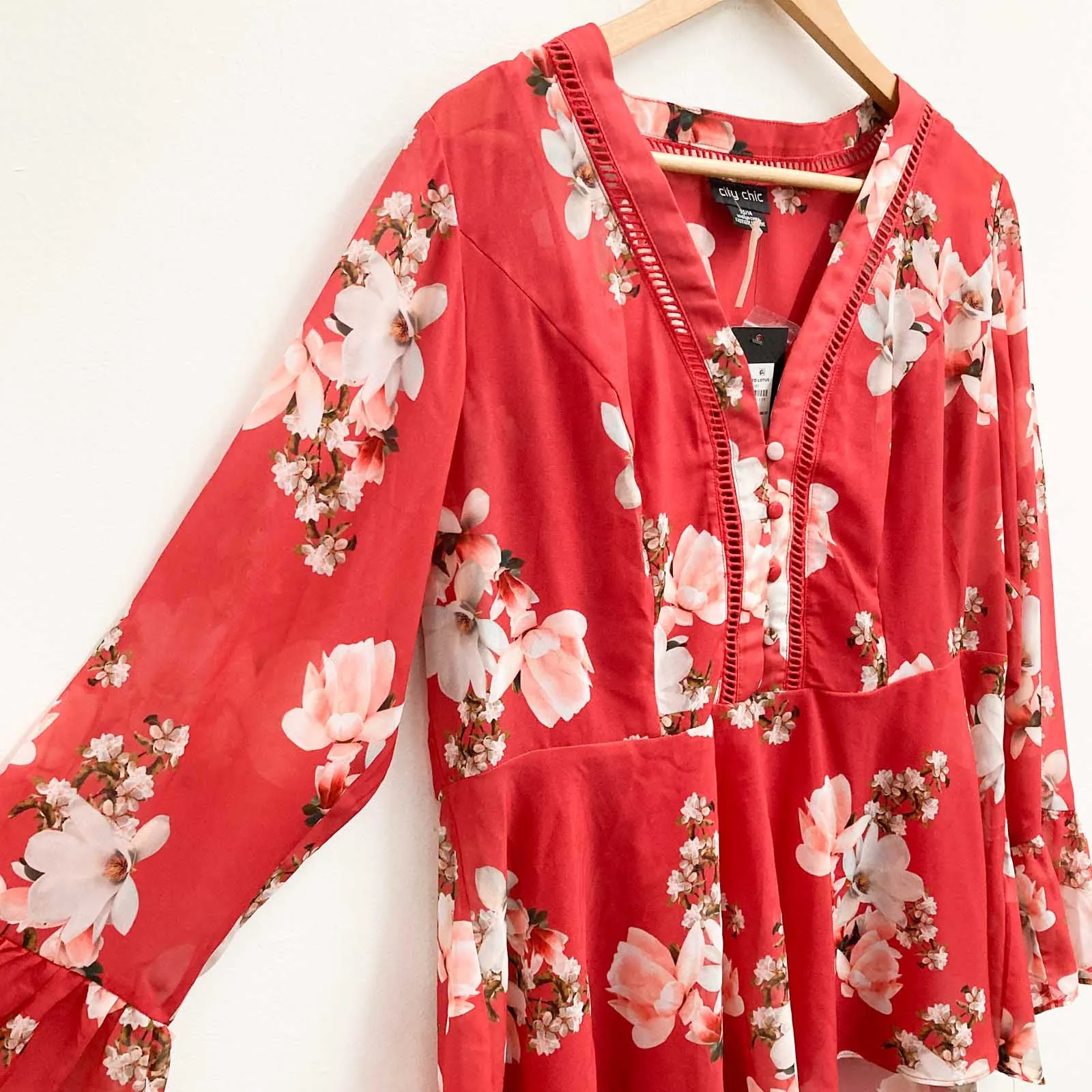 City Chic Red Floral Print V-Neck Flared Hem Floaty Top UK 14