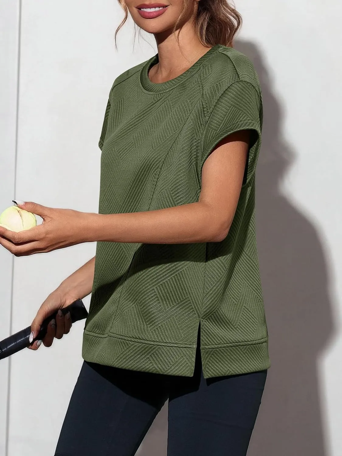 Fisoew Women's Oversized Sweatshirt Casual Textured Short Cap Sleeve Crewneck Loose Workout Summer Tops