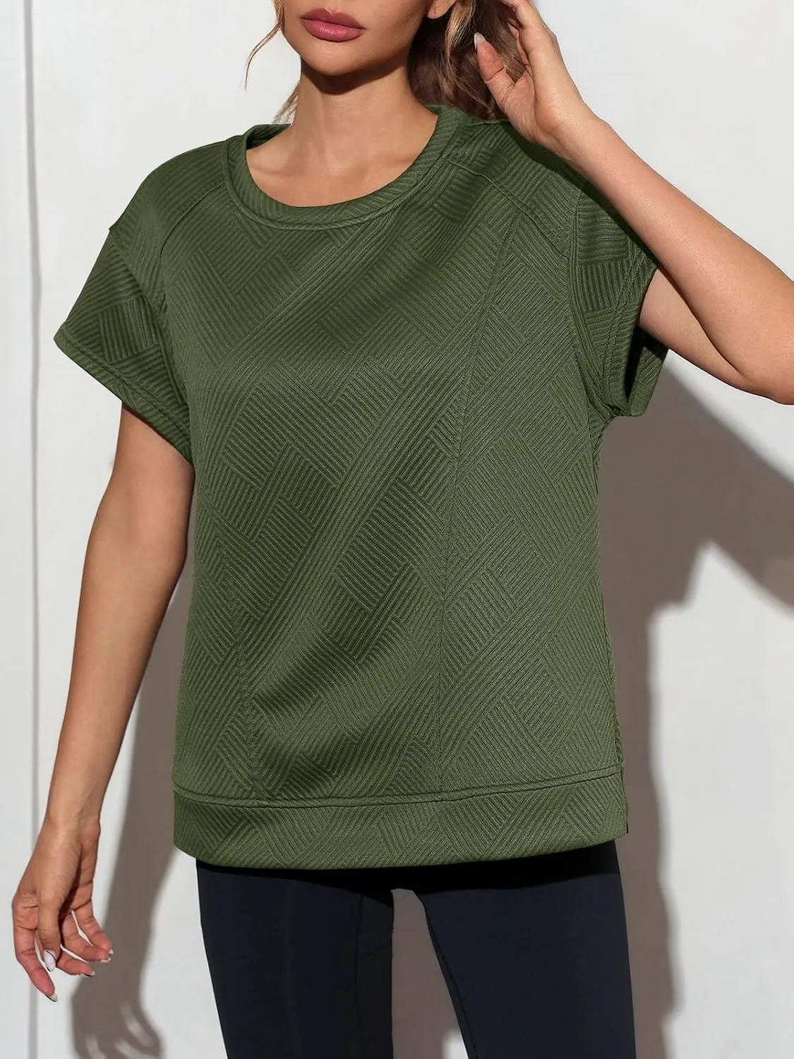 Fisoew Women's Oversized Sweatshirt Casual Textured Short Cap Sleeve Crewneck Loose Workout Summer Tops