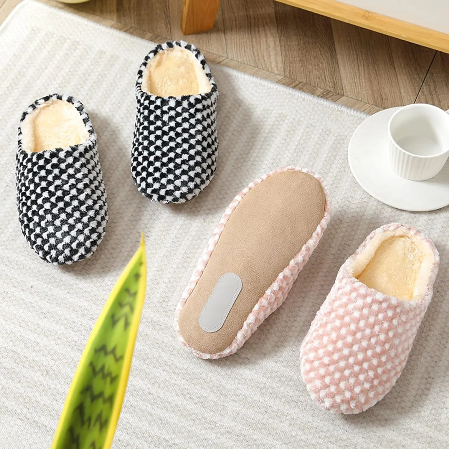 SBGMoSJ Comfy Slippers for Women Wide Indoor Slippers Winter Slip On Slippers with Rubber Soles Slippers for Men Wide Width Christmas Decorations Indoor Gifts for Husband 2023