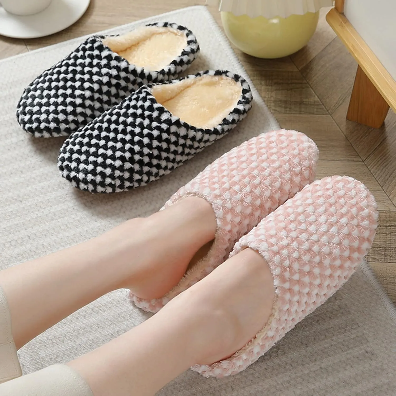 SBGMoSJ Comfy Slippers for Women Wide Indoor Slippers Winter Slip On Slippers with Rubber Soles Slippers for Men Wide Width Christmas Decorations Indoor Gifts for Husband 2023