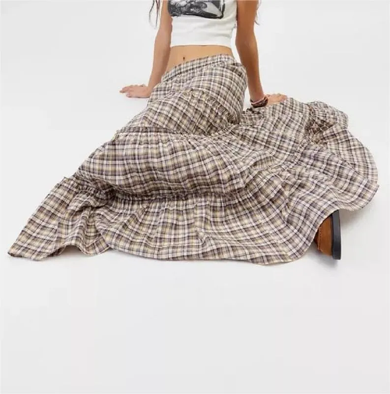 Women Plaid Tiered Maxi Skirt Y2k Elastic High Waist Long Skirt Print Flowy A Line Skirt Gingham Swing Midi Skirts