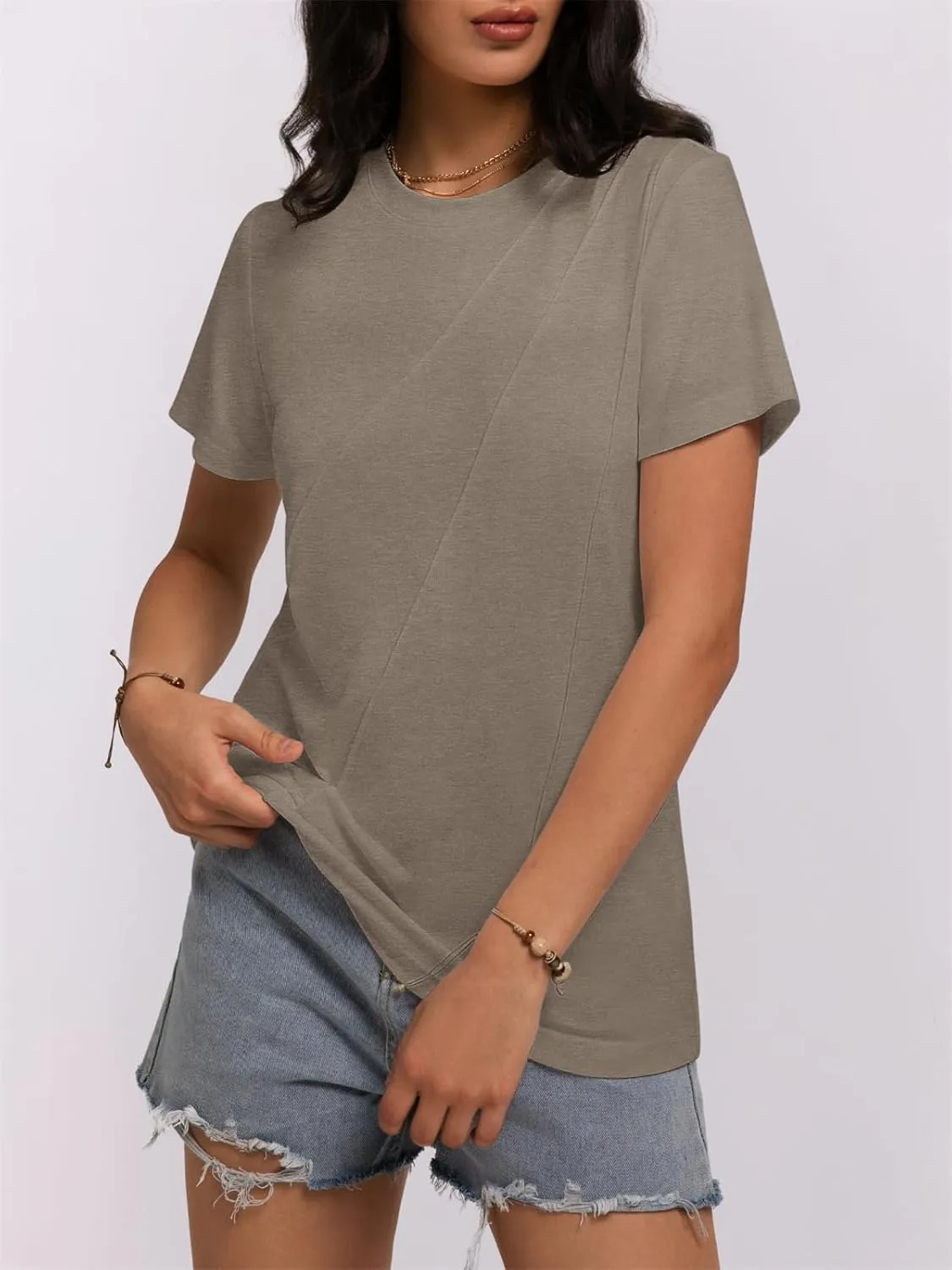 Women's Short Sleeve Tops Pleated Crewneck Loose Fit T Shirt Business Casual Dressy Work Shirts 2025 Summer Blouses