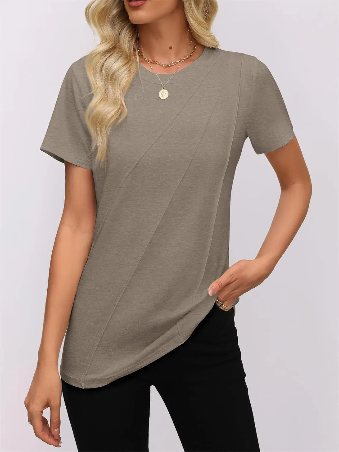 Women's Short Sleeve Tops Pleated Crewneck Loose Fit T Shirt Business Casual Dressy Work Shirts 2025 Summer Blouses