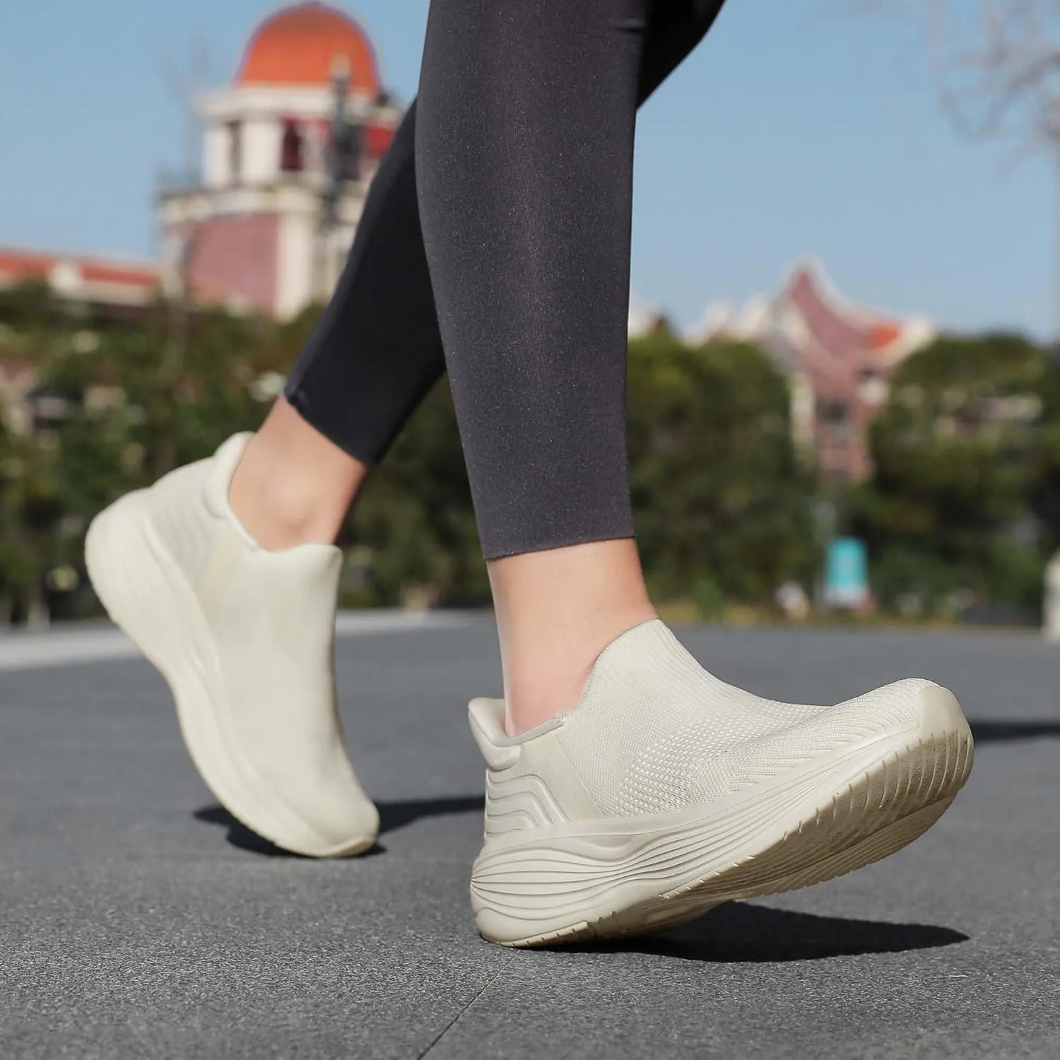 Women's Slip On Walking SneakerLightweight Breathable Tennis ShoesKnit Mesh Platform Zapatos para Mujer